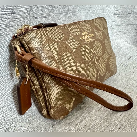 Coach Double Corner Zip Wristlet - Tan & Brown Coated Canvas w/ Hang Tag - 6”x4” - Picture 5 of 14